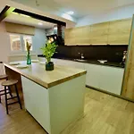 Σπίτι διακοπών V&v Lloret-villa Wilma, Casa A 800m Playa Fenals Con Aire Acondicionado Y Piscina Comunitaria Con Jardin Λορέτ Ντε Μαρ