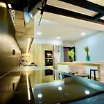 V&v Lloret-villa Wilma, Casa A 800m Playa Fenals Con Aire Acondicionado Y Piscina Comunitaria Con Jardin Λορέτ Ντε Μαρ